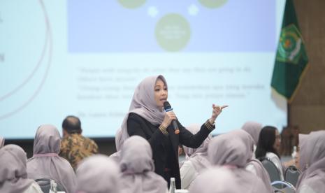 Penasihat Dharma Wanita Persatuan Kementerian Agama (DWP Kemenag) Eny Retno Yaqut Qoumas hadir dalam program Training of Trainer (ToT) Kusemai Nilai tahap II.