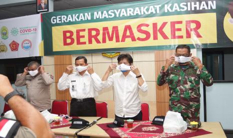 Pencanangan Gerakan Masyarakat Kasihan Bermasker.