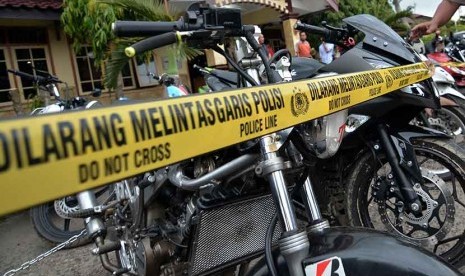 Pencuri motor menjual hasil curiannya di media sosial hingga akhirnya ditangkap oleh pihak kepolisian (ilustrasi)