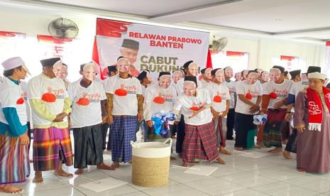 Pendekar silat dan kiyai kampung, memutuskan mencabut dukungan terhadap Prabowo dengan pertimbangan sudah cukup pengorbanan dalam berjuang bersama Prabowo. 