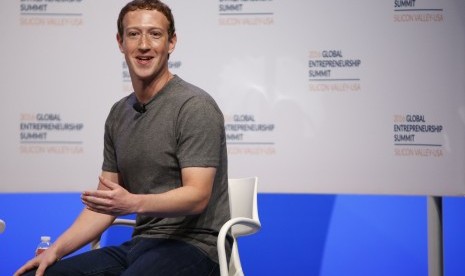 Pendiri Facebook, Mark Zuckerberg contoh sosok sukses di usia 20-an.