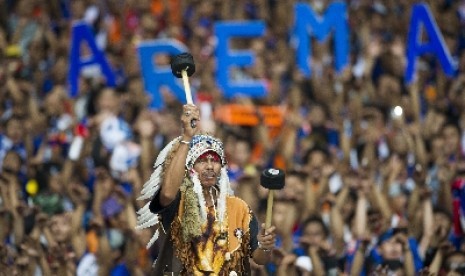 Pendukung kesebelasan Arema Malang (Aremania).