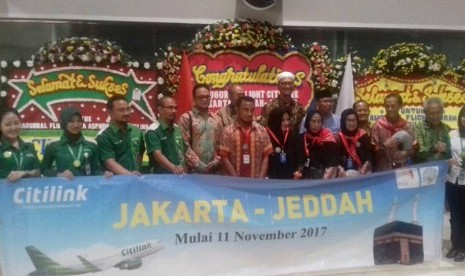 Penerbangan perdana Ashpurindo dengan City Link, di Jakarta (10/11).