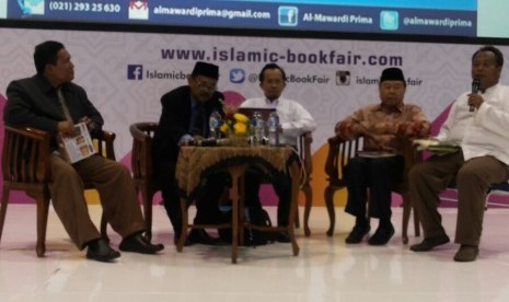 Penerbit Almawardi Prima menggelar peluncuran dan bedah buku karya dua penulis muda, yakni Dr Hasan Basri Tanjung dan Dr Sunandar Ibnu Nur di ajang Islamic Book Fair (IBF) 2016 di Istora Senayan Jakarta, Selasa (1/3).