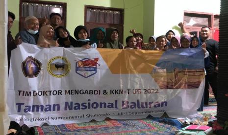 Pengabdian Masyarakat Universitas Brawijaya (Unibraw) melalui program Doktor Mengabdi 2022 mengembangkan  peternakan burung puyuh melalui kosep homeyard farming di wilayah penyangga Taman Nasiional Baluran, tepatnya Desa Karangtekok.