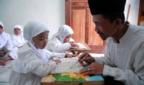 suasana belajar agama di Taman Pendidikan Alquran (TPQ)