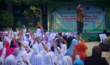 Pengajian dan penutupan program Mubalig Hijrah SMA Muhammadiyah 1 Yogyakarta. 