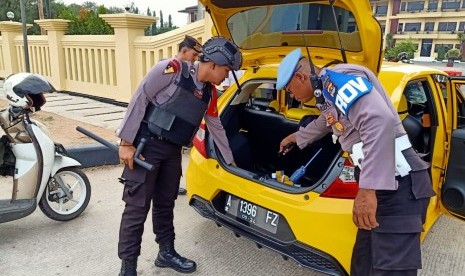 Pengamanan di Mapolda Banten diperketat usai kasus ledakan yang terjadi di Polresta Medan, Sumatera Utara, Rabu (13/11).