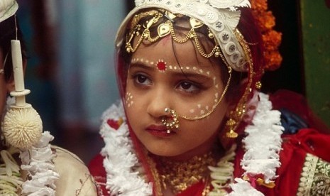 Pengantin anak di India.