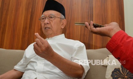 Gus Sholah, Sosok yang Melampaui Kotak Organisasi. Foto: Pengasuh Pondok Pesantren (Ponpes) Tebuireng KH Salahuddin Wahid atau Gus Sholah saat ditemui di Jombang, Jawa Timur, Selasa (23/7/2019).