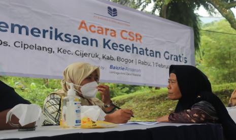 Pengembang ecowisata di kaki Gunung Salak, PT Bahana Sukma Sejahtera (BSS) bersama Lembaga Amil Zakan Nasional (Laznas) Bakrie Amanah menyelenggarakan program Corporate Social Responsibility (CSR) dalam bentuk program Pemeriksaan Kesehatan Gratis bagi 150 warga terdiri lansia dan ibu hamil. CSR digelar di kantor BSS untuk masyarakat Desa Cipelang, Kecamatan Cijeruk, Kabupaten Bogor.