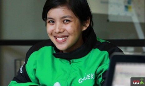 Pengemudi Gojek perempuan, Adinda Belasky.