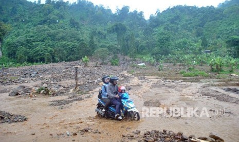 Banjir ilustrasi