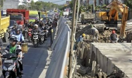 Kemacetan lalu lintas di Denpasar, Bali.