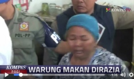 Penggalan berita mengenai razia warung makan yang tetap buka selama Ramadhan di Serang, Banten.