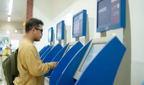 Penggunaan teknologi di bandara-bandara AP II. 