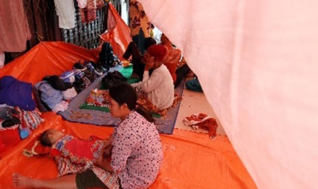 Pengungsi korban banjir di Kampung Pulo,Jakarta