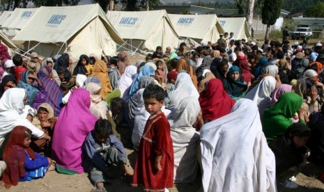 Pengungsi korban gempa Pakistan