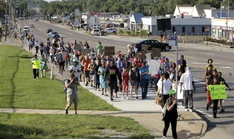 Pengunjuk rasa di Ferguson, MIssouri