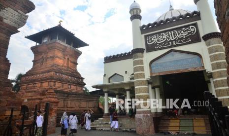 Masjid Menara Kudus, Kudus, Jawa Tengah lokasi makam wali Allah SWT Sunan Kudus (Ilustrasi).Ulama Al Azhar berpendapat ziarah ke makam para wali bukan termasuk perkara bidah  