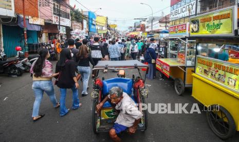 Sebelas kabupaten dan kota di Provinsi Sulawesi Utara sudah masuk ke dalam wilayah pemberlakuan pembatasan kegiatan masyarakat (PPKM) Level 2.