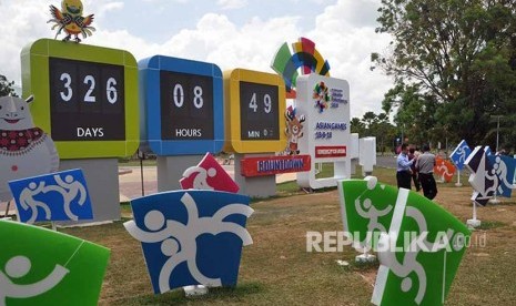 Pengunjung yang datang ke Jakabaring Sport City (JSC) yang akan menjadi tempat pelaksanaan Asian Games XVIII – 2018, Jakarta – Palembang selalu akan memilih spot countdown sebagai tempat berfoto atau swafoto untuk mengukir kenangan. 