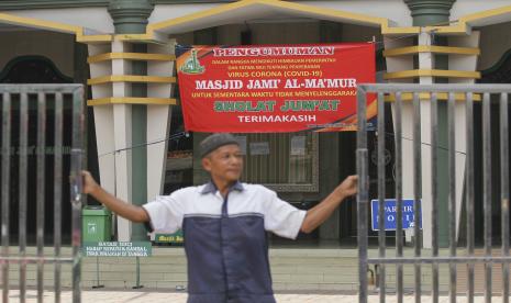 Satpol PP Mohon ke DKM di Depok tak Gelar Sholat Idul Fitri (ilustrasi).