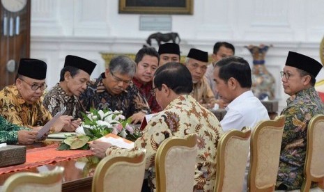 Pengurus Mathla'ul Anwar ketika diterima Presiden RI Joko Widodo