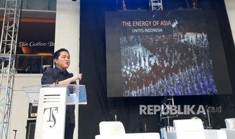 Pengusaha Erick Thohir menjadi pemateri dalam acara Jokowi Millennials Festival, di Surabaya Townsquare, Jl. Hayam Wuruk Nomor 6, Surababaya, Ahad (9/12). 