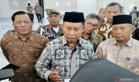  Penjabat (Pj) Bupati Bogor, Asmawa Tosepu saat ditemui di Aula Tegar Beriman, Cibinong, Kabupaten Bogor, Jawa Barat