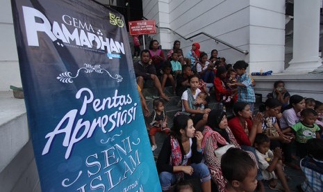 Pentas Seni anak jalanan yang digelar UMM 