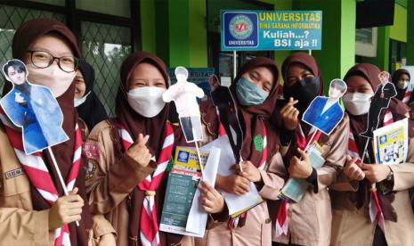 Pentingnya jenjang pendidikan yang lebih tinggi, mengharuskan para siswa/i sekolah ikut dalam kegiatan Education Organizer (Edunizer), untuk menggapai cita-cita yang diinginkan sesuai dengan tekad dan kemampuannya. 