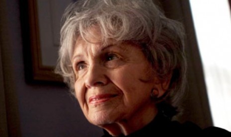 Penulis asal Kanada, Alice Munro.