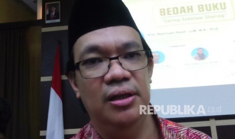 Gus Nadirsyah Hosen mengingatkan tak terburu-buru gugat UU Ciptaker ke MK.