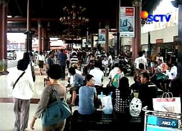 Penumpang di Bandara Soekarno-Hatta