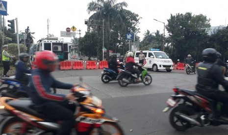 Penutupan arus lalu lintas di depan Kemeterian Pertanian pada sidang Ahok ke-15, Selasa (21/3).