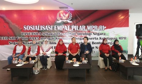 Penutupan sosialisasi empat pilar di Makassar.