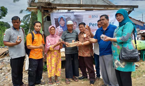 Penyaluran Superqurban untuk korban angin puting beliung di Bogor.