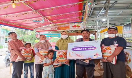 Penyaluran Zakat Fitrah BMM