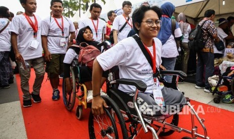 Penyandang disabilitas. Anak-anak perlu ditumbuhkan empatinya pada penyandang disabilitas.