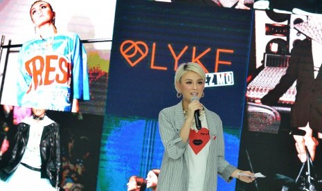 Penyanyi Agnez Monica atau Agnez Mo dituding tidak mencintai Indonesia. 