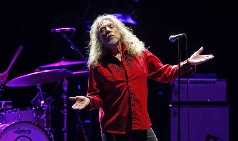 Penyanyi Robert Plant.