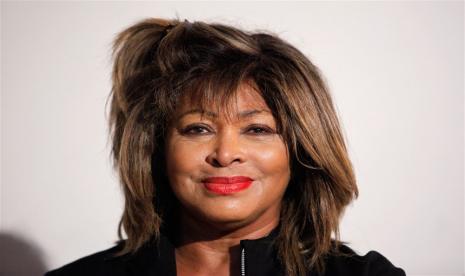 Penyanyi Tina Turner saat konferensi pers peluncuran album Beyond di Erlenbach, Swiss, 14 Mei 2009 (dirilis ulang 24 Mei 2023). Turner meninggal dunia dalam usia 83 tahun pada Rabu (24/5/2023). Rocker tersebut tutup usia di rumahnya di Kuesnacht, Swiss, setelah berjuang melawan penyakit kronis.