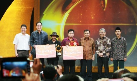 Penyerahaan Maarif Award