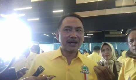 Rizal Mallarangeng. Rizal Mallarangeng sebut Golkar hadiri Apel Nasdem bukan gabung Koalisi Perubahan.