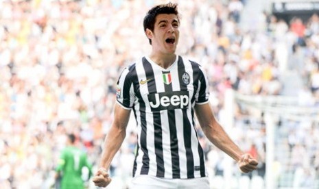 Penyerang Alvaro Morata.