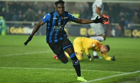 Penyerang Atalanta Duvan Zapata diminati pelatih Juventus Andrea Pirlo.