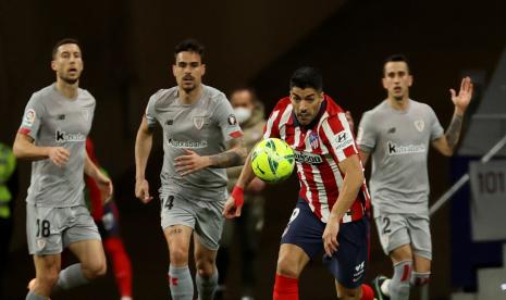 Penyerang Atletico Madrid Luis Suarez dalam pertandingan melawan Atletico Bilbao di Stadion Wanda Metropolitano, Madrid, Spanyol, Kamis (11/3) dini hari WIB.