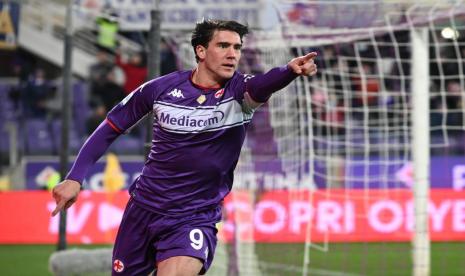 Penyerang Fiorentina, Dusan Vlahovic. Vlahovic dikabarkan sudah diboyong Juventus pada Rabu (26/1/2022).