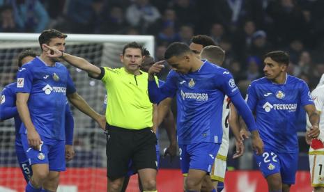 Penyerang Getafe Mason Greenwood (kedua kanan)